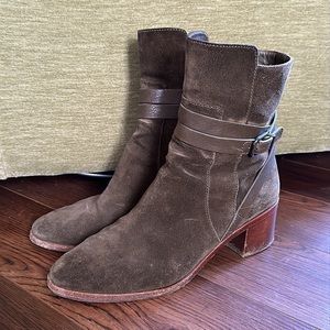 Via Spiga Dark green suede leather bootie 9